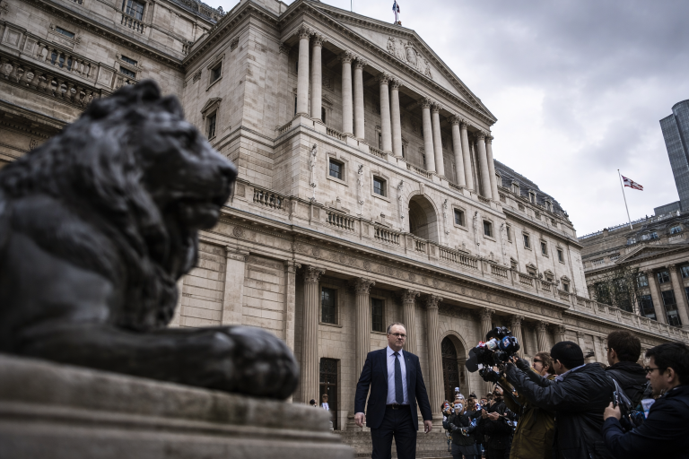 BoE holds rate but narrow vote fuels expectations of spring rate cut